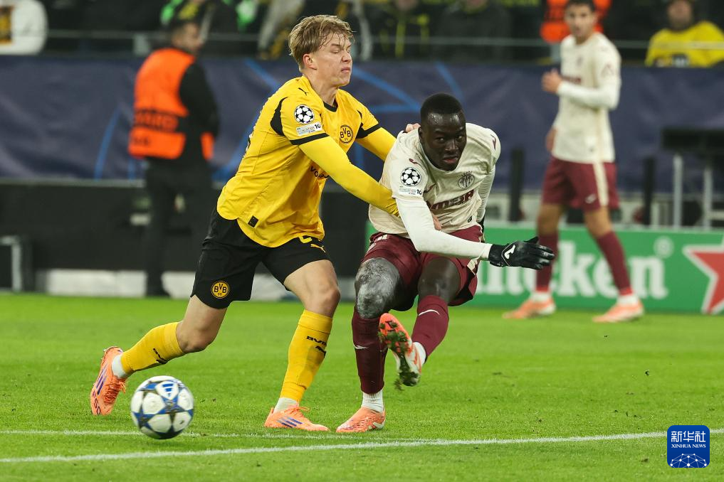 比利亚雷亚尔训练开放日，今夜主帅复盘引欢呼，CBA常规赛在即，球队文化再被提及的简单介绍